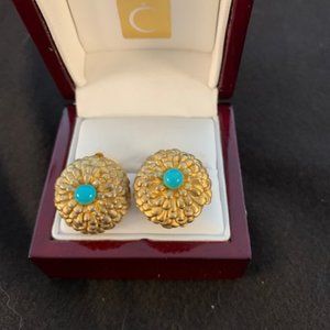 Gold-plated clip on earrings with turquoise